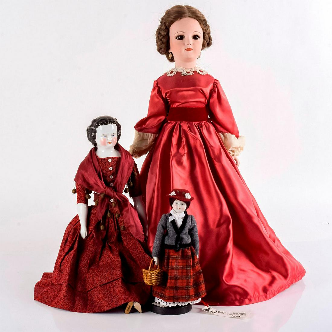 Set of 3 Vintage Porcelain Dolls (1 of 7)