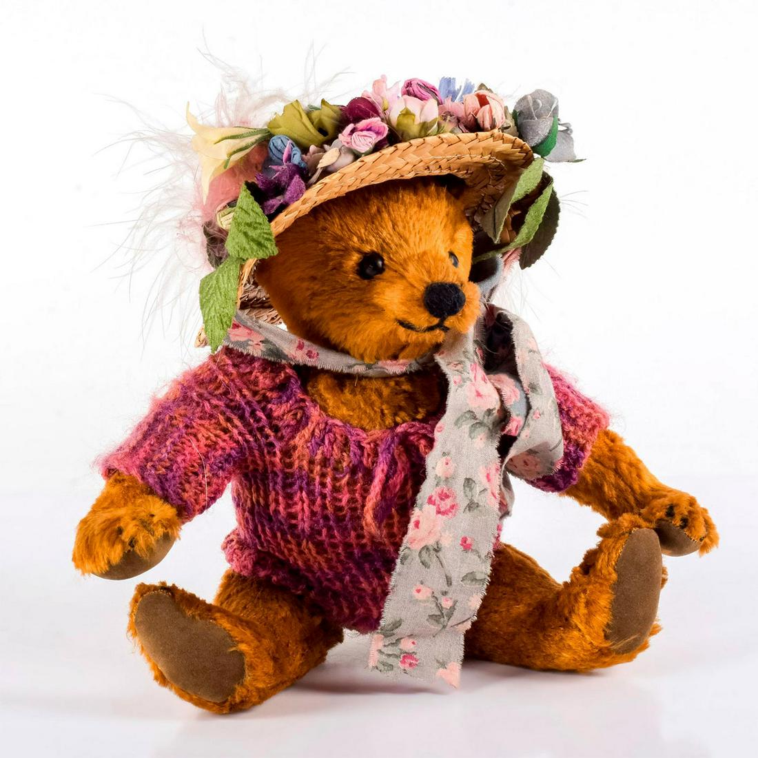 Naomi Laight Collectors Teddy Bear, Freddie (1 of 3)