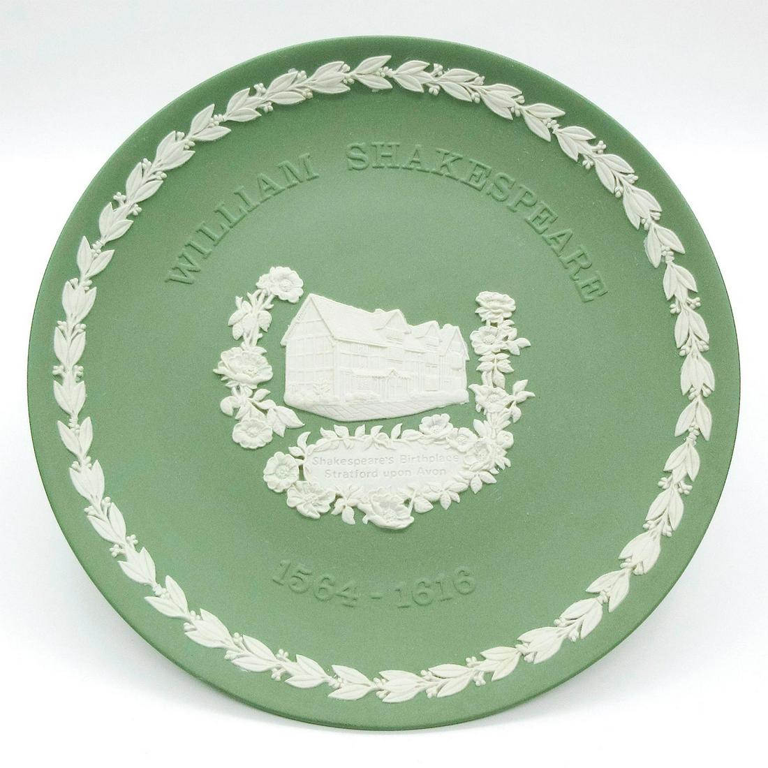 Wedgwood Sage Green Jasperware, William Shakespeare: Sage green jasperware decorative plate. Shakespeare's birthplace in white sprigged decoration. Wedgwood impressed on the bottom. Weight - 15.1 oz. Minor age related wares. Overall good condition. Weig