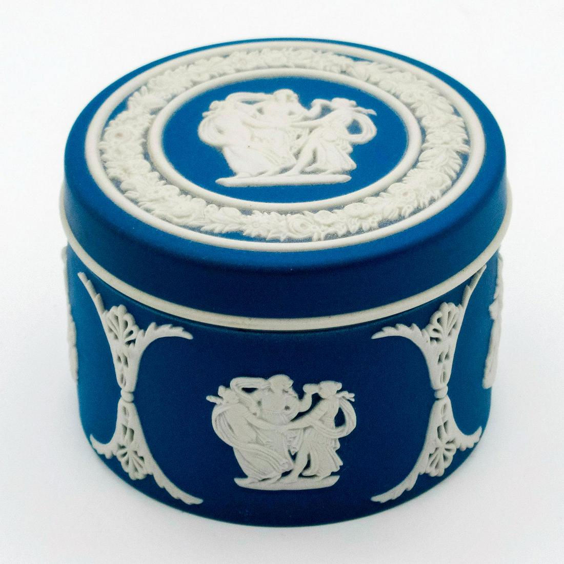Wedgwood Blue Jasperware Round Lidded Box (1 of 5)