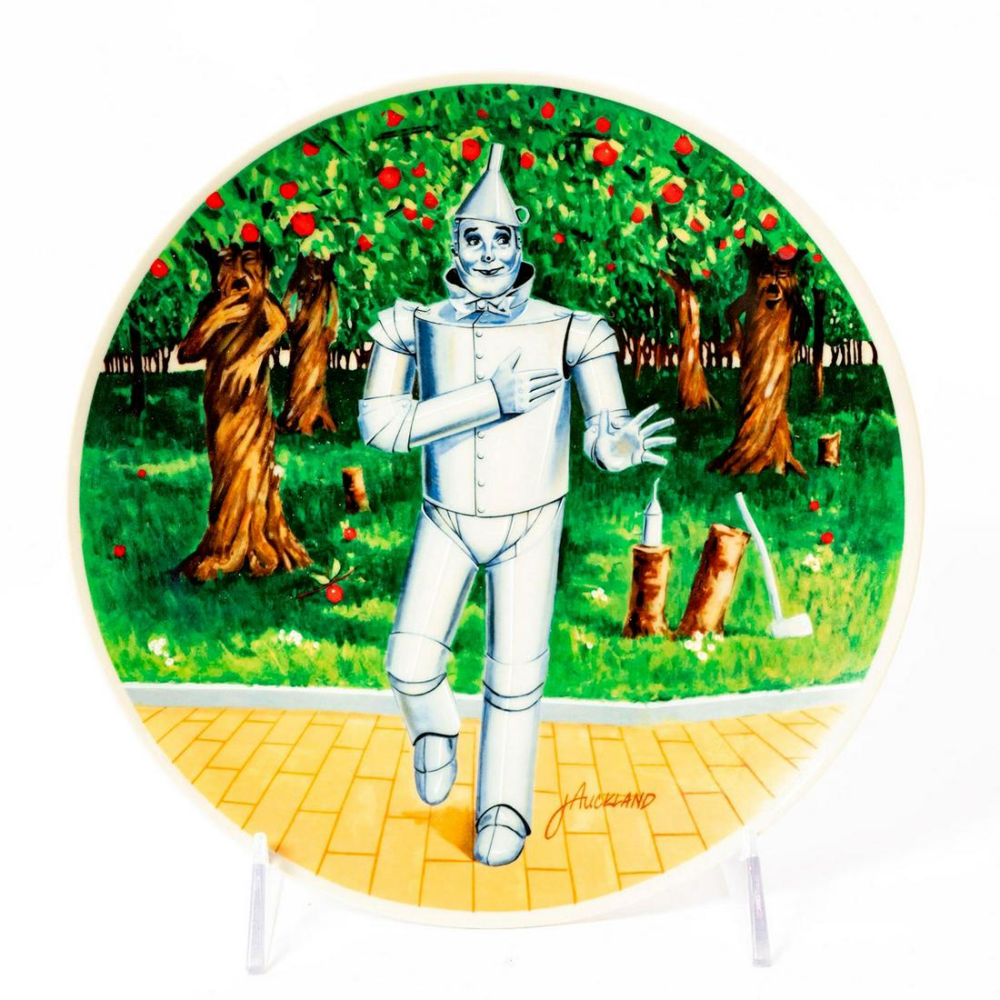 Knowles Fine China Collectors Plate, If I Only Had A: Limited Edition issue in the official Metro-Goldwyn-Mayer "Wizard Of Oz Collection" plate number 12263B. Includes Certificate of Authenticity. Knowles back stamp. Plate number on back. Dimensions: 8.5