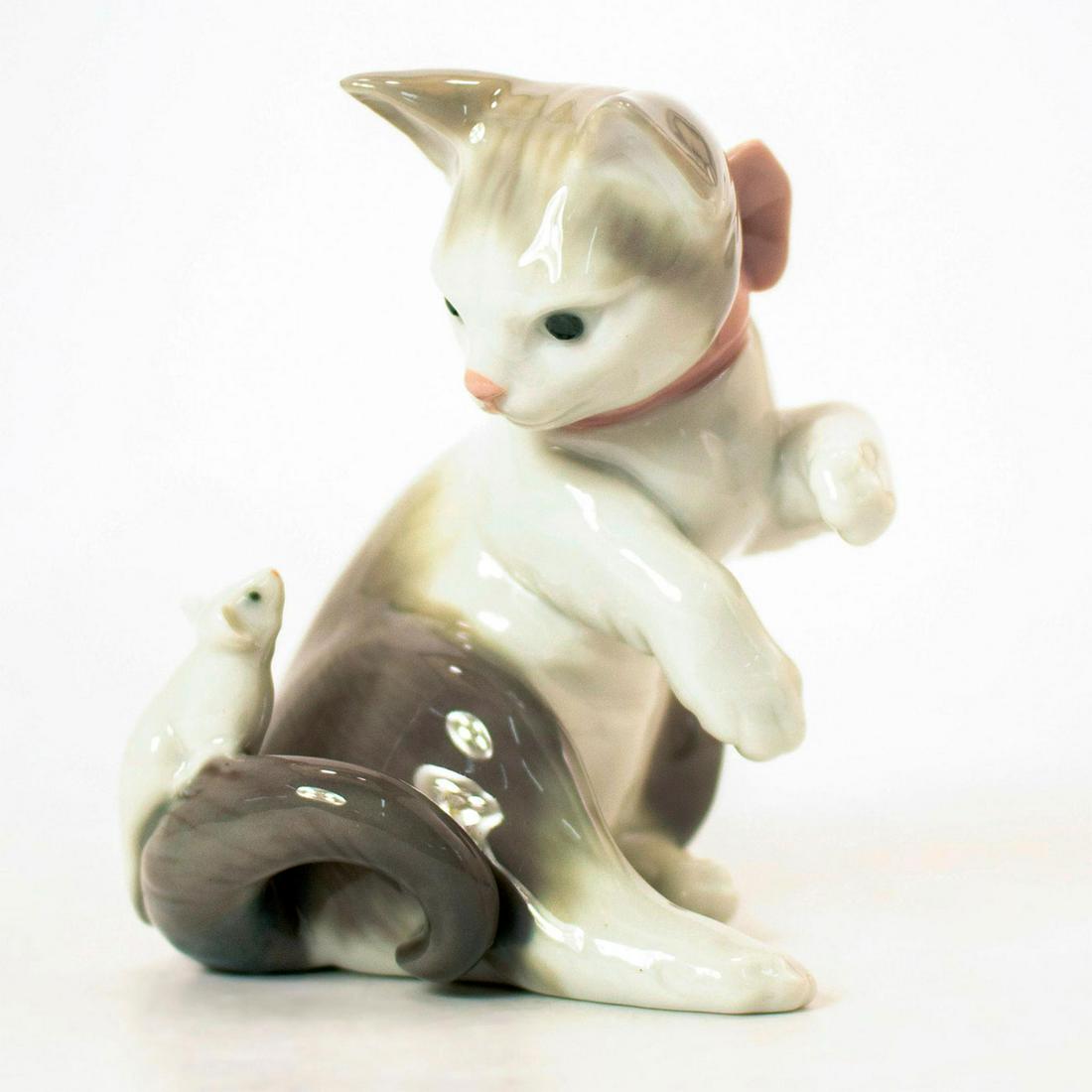 Lladro Porcelain Figurine, Cat and Mouse 1005236 (1 of 3)