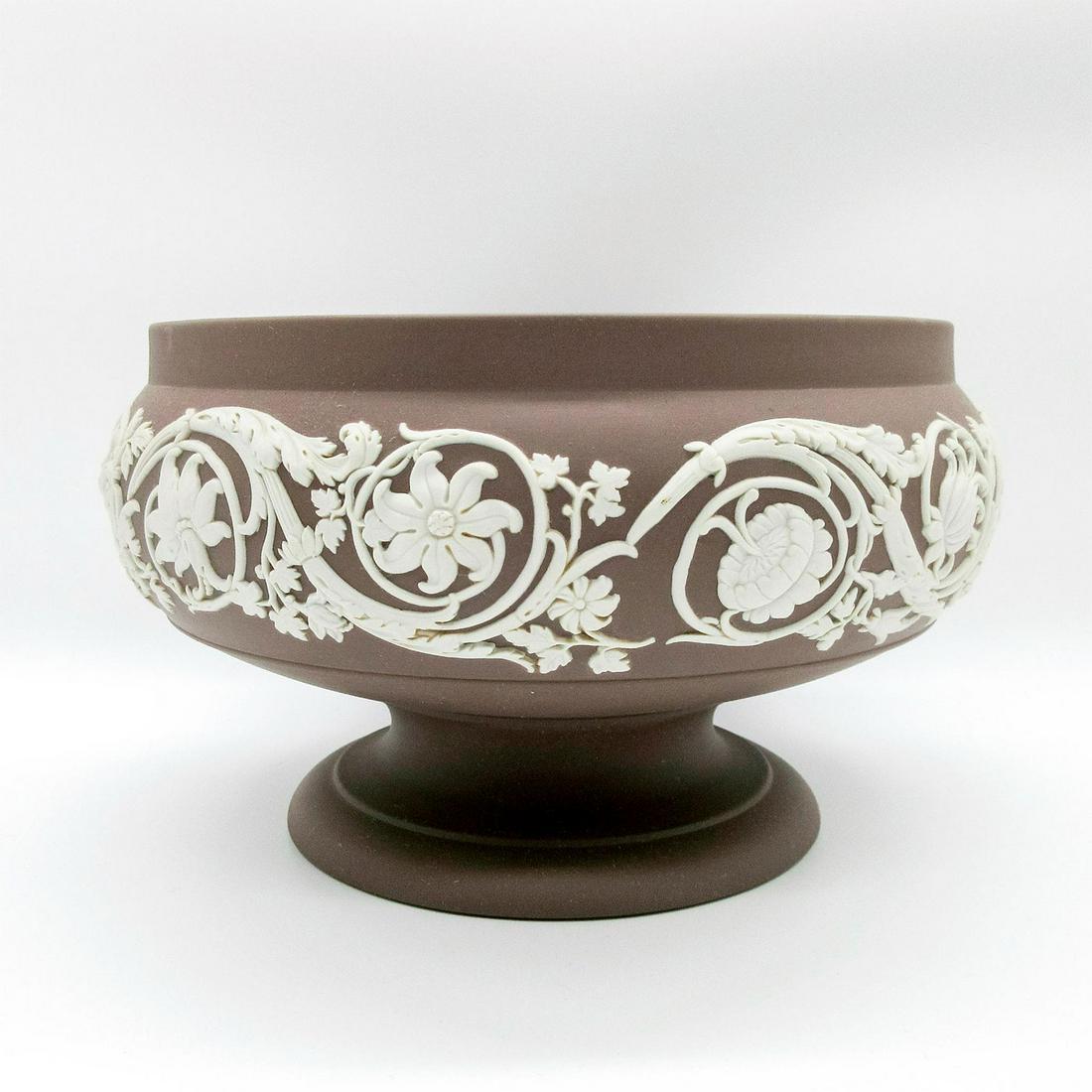 Wedgwood Taupe Jasperware Arabesque Bowl (1 of 7)