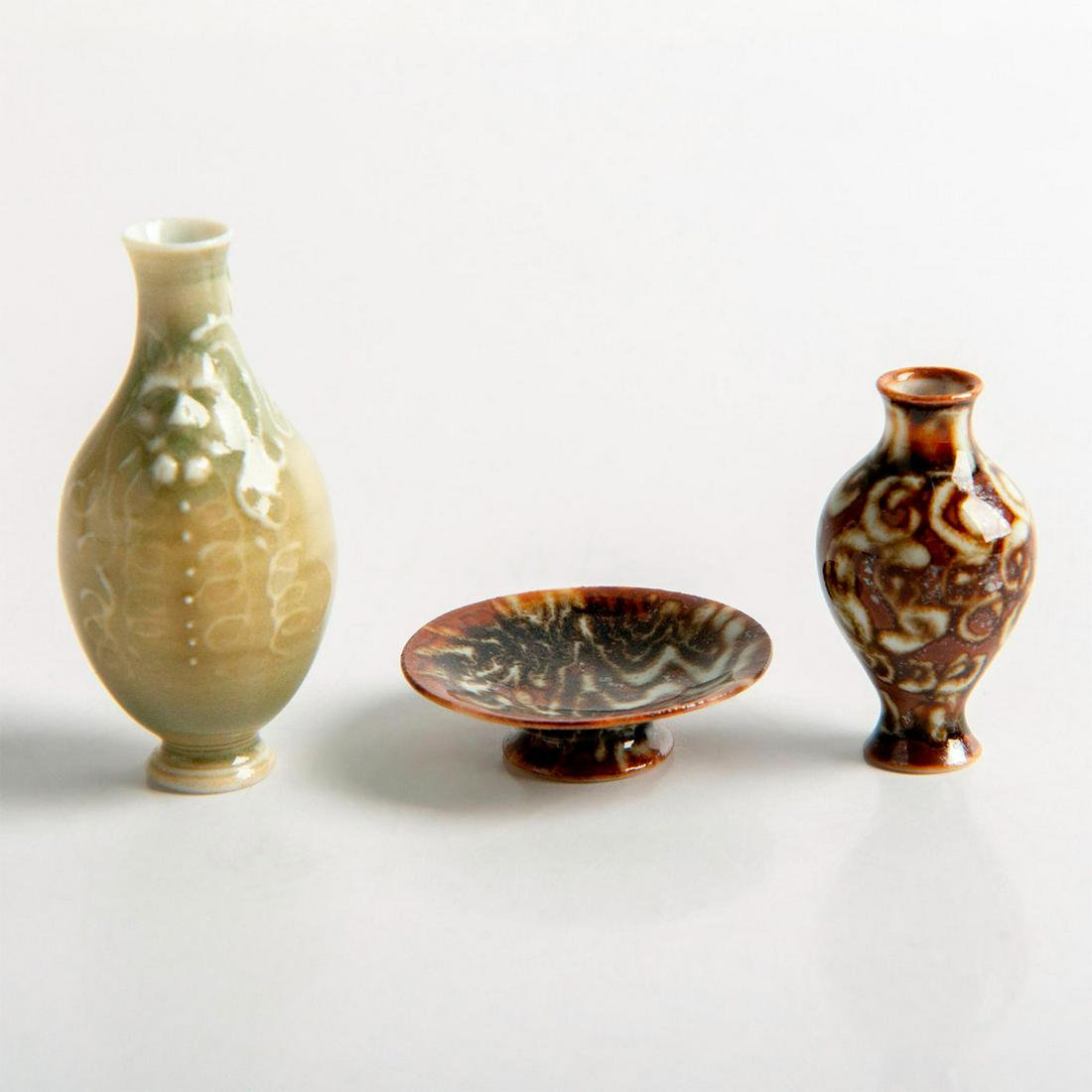 Set of 3 Miniature Ceramics; Vases and Plate (1 of 4)