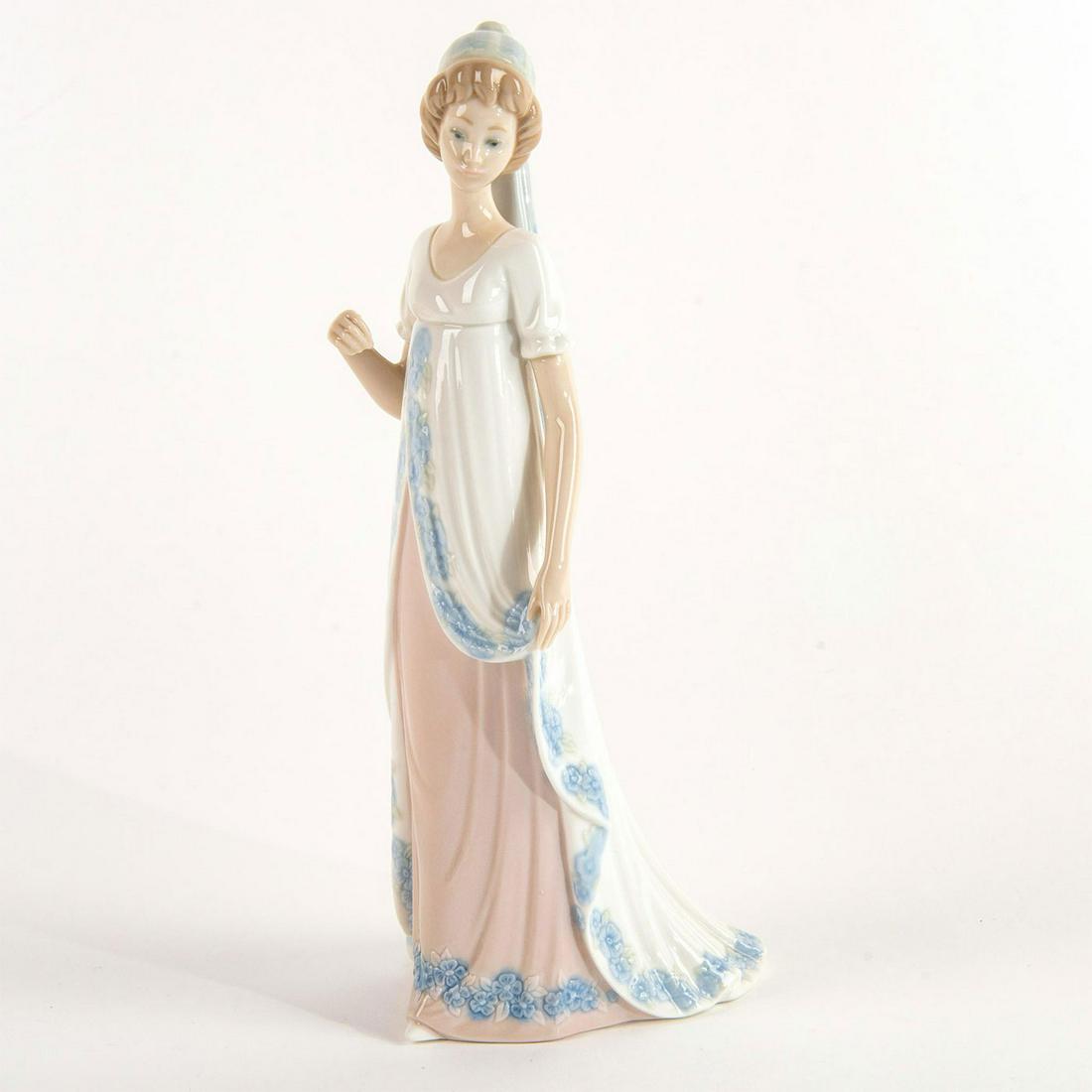 Viennese Lady 1005322 - Lladro Porcelain Figurine (1 of 3)
