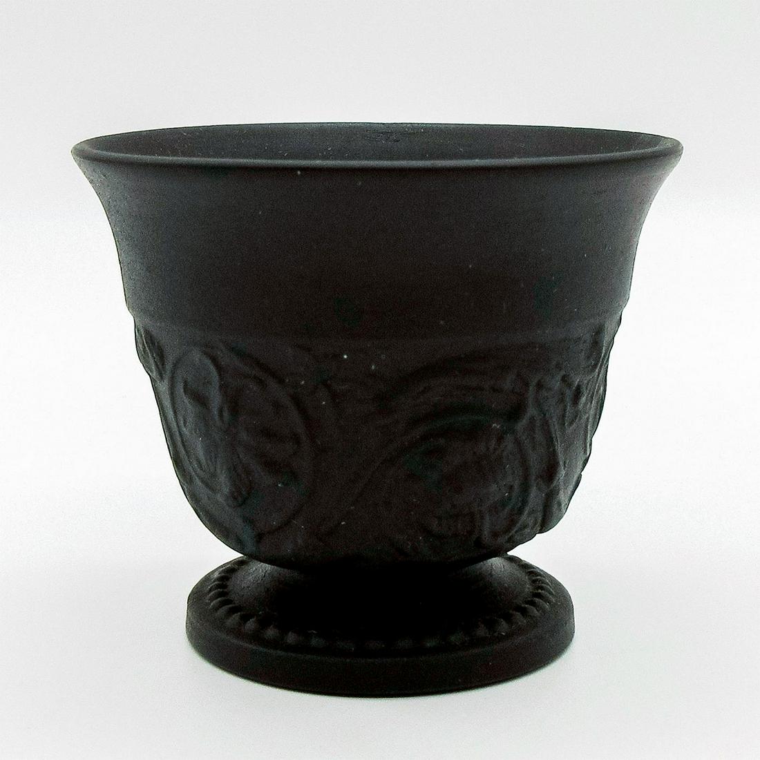 Wedgwood Black Basalt Single Egg Cup (1 of 4)