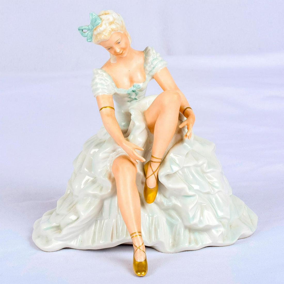 Unterweissbach German Porcelain Figurine, Ballerina (1 of 8)
