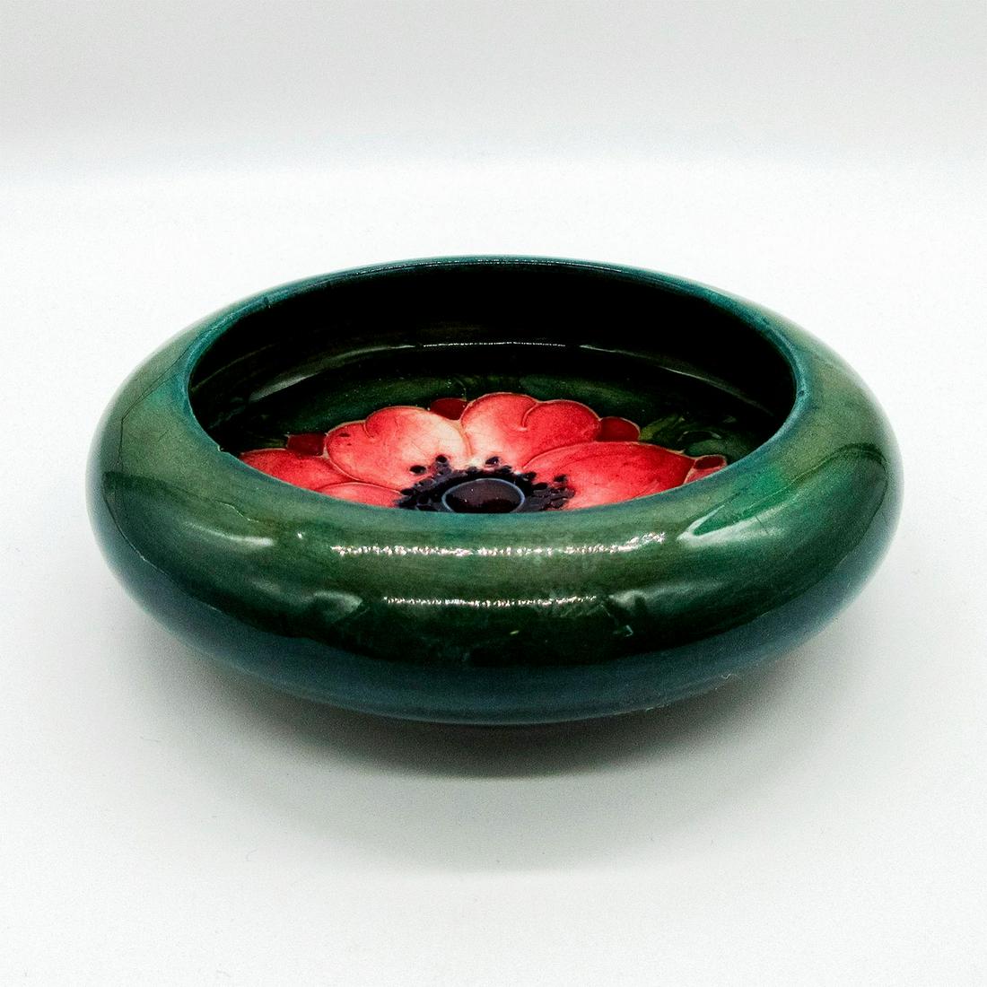 Moorcroft Pottery Pin Dish, Anemone Pattern (1 of 4)