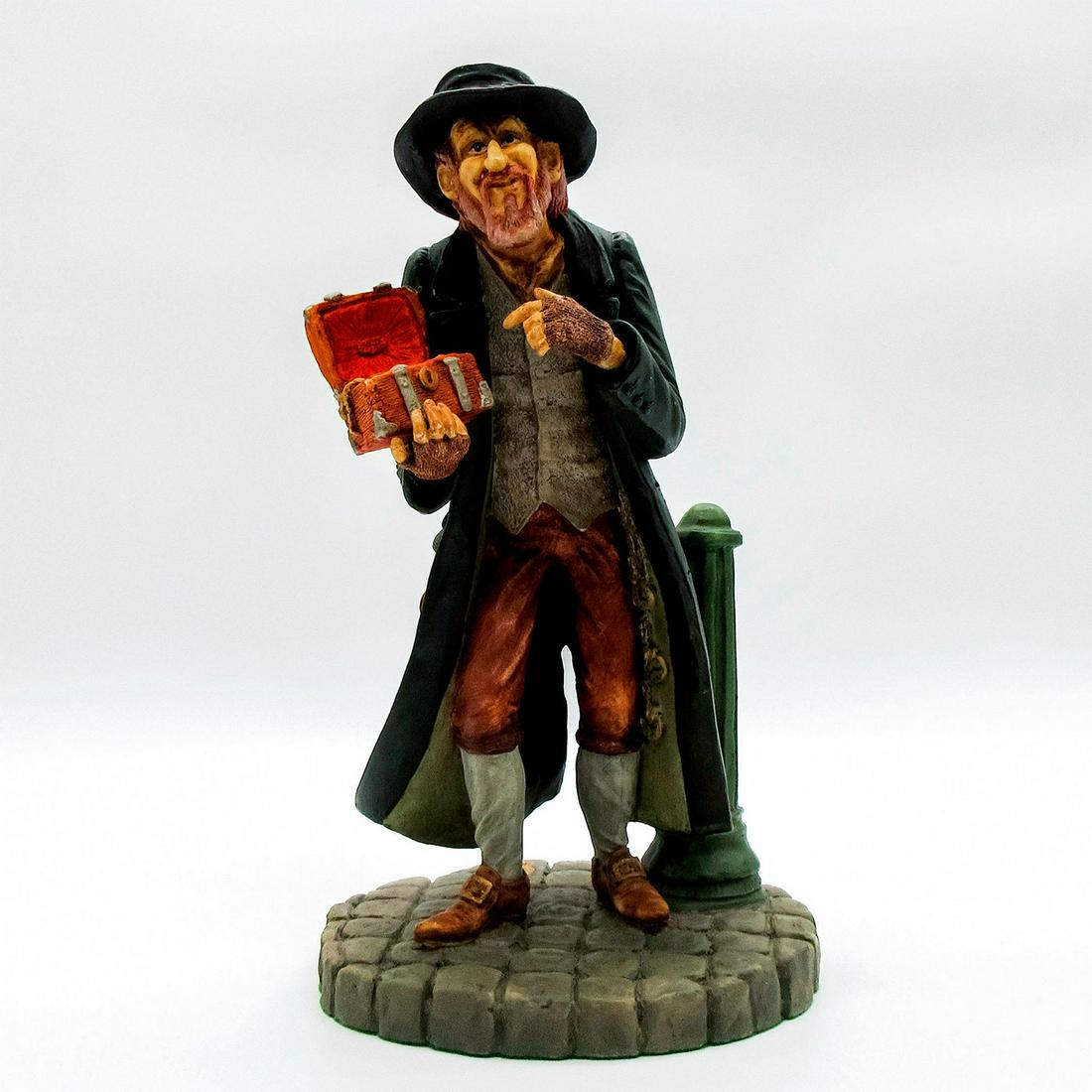 Fagin HN3752 - Royal Doulton Figurine (1 of 3)
