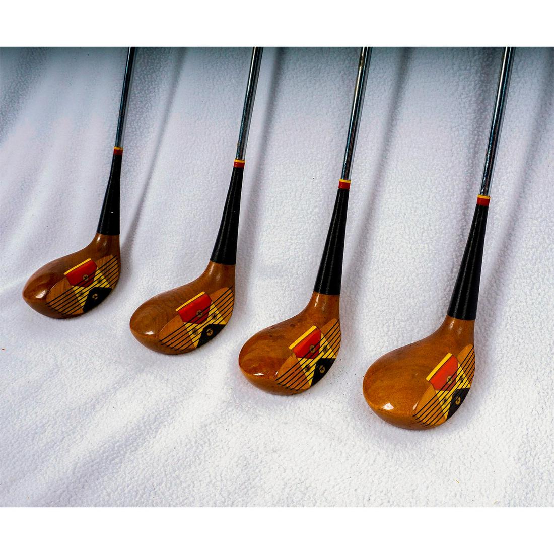 A Lot of Four Spalding Wood Vintage Golf Club Wood Drivers (1 of 9)