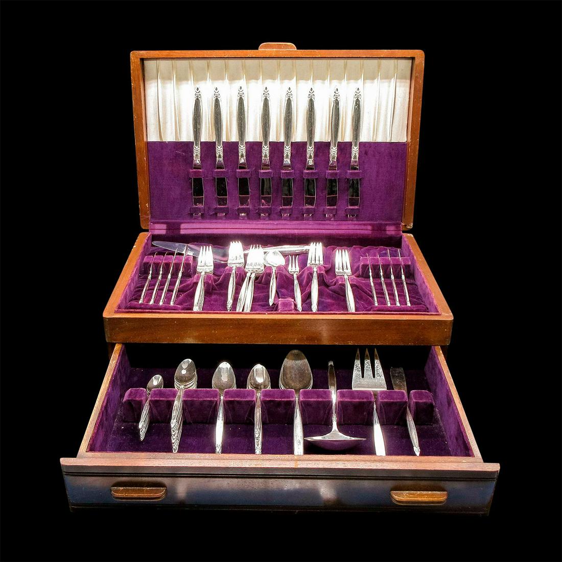 73pc Vintage 1847 Rogers Bros. Silver Plated Ware, Garland (1 of 8)