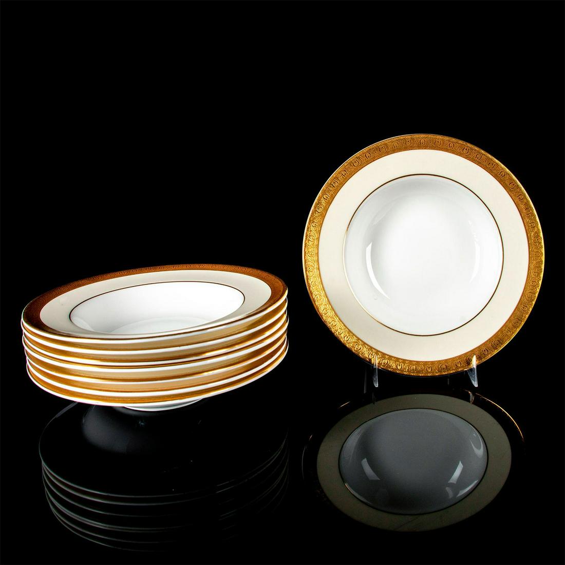 8pc Minton Buckingham K-159, Rim Soup Bowl Set: Bone China. Gold encrusted edge, cream rim, and white center. Minton backstamp. Small marks on two bowls. #minton #bonechina #soupbowl Issued: 1926 - 2009 Dimensions: 1.4"H x 8" dia. Manufacturer: Min