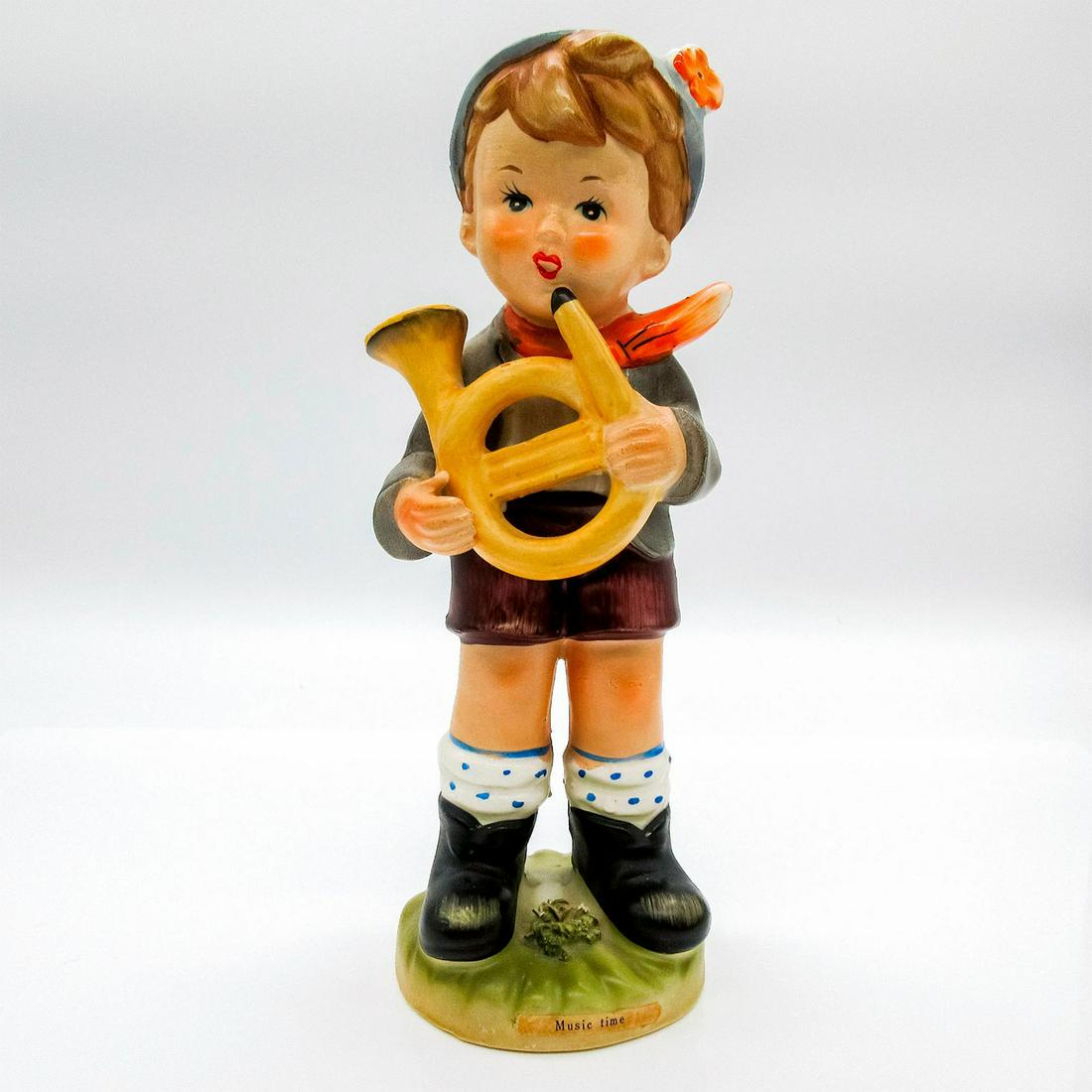 Arnart 5th Ave Figurine, Music Time (1 of 5)