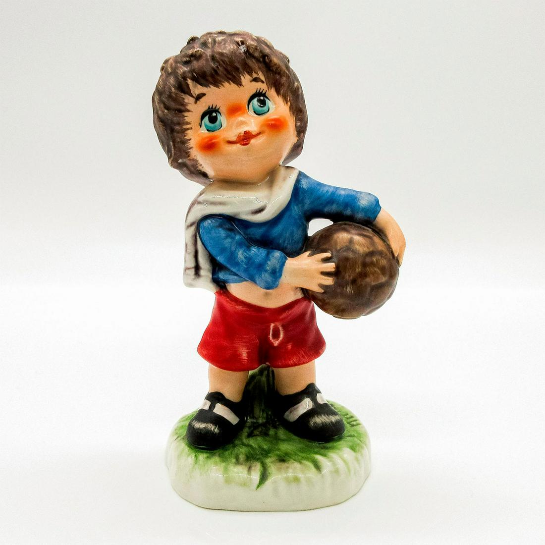 Children of Paris: Soccer Player 11 029-14 - Goebel Hummel Figurine (1 of 3)