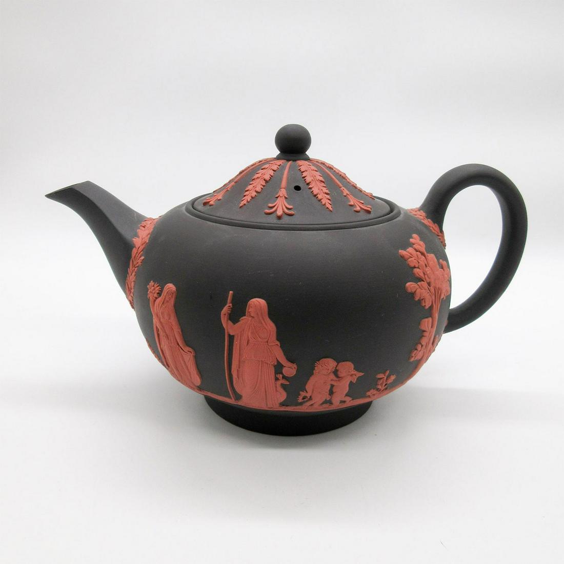 Wedgwood Black Jasperware Lidded Teapot (1 of 6)