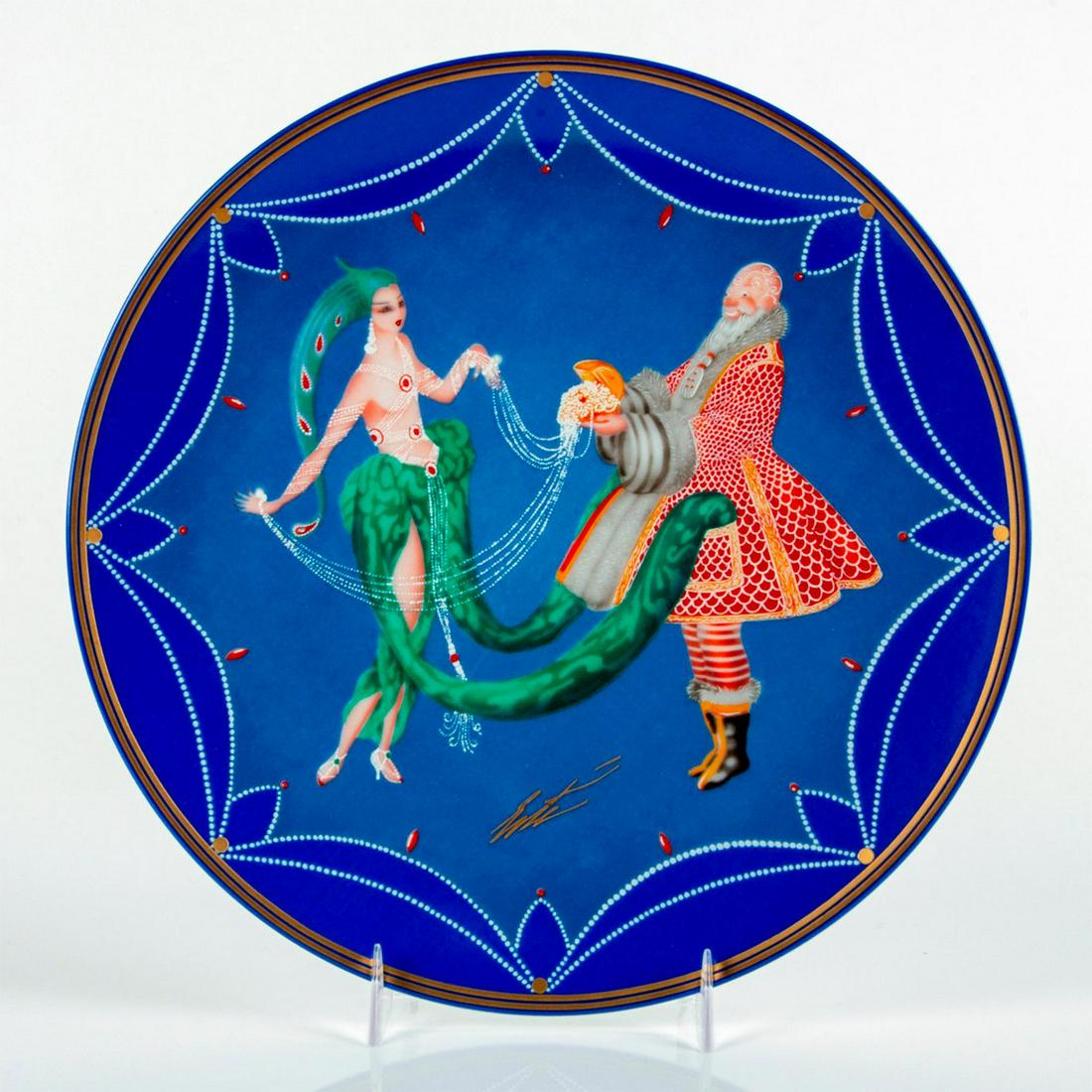 Hibel Studio Erte Collector Plate, Father Christmas: Limited edition of 7,500; first in a series of 4 annual collector plates from original works by Erte. Issued in 1984 during the celebrations for the artist's 92nd birthday and 80th year as a profe