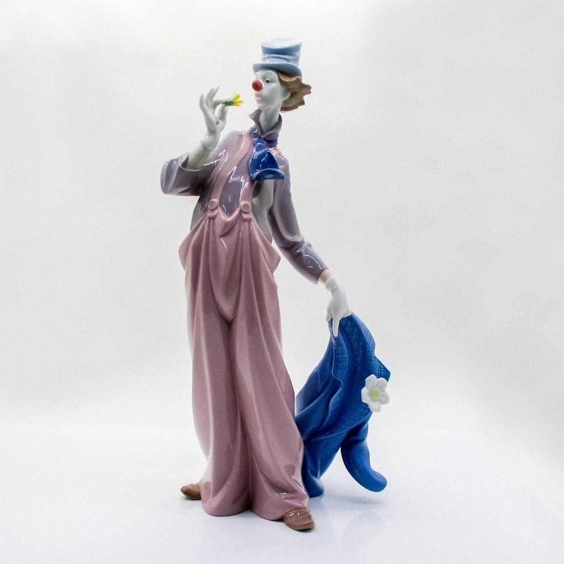 A Mile of Style 01006507 LTD - Lladro Porcelain Figurine (1 of 3)