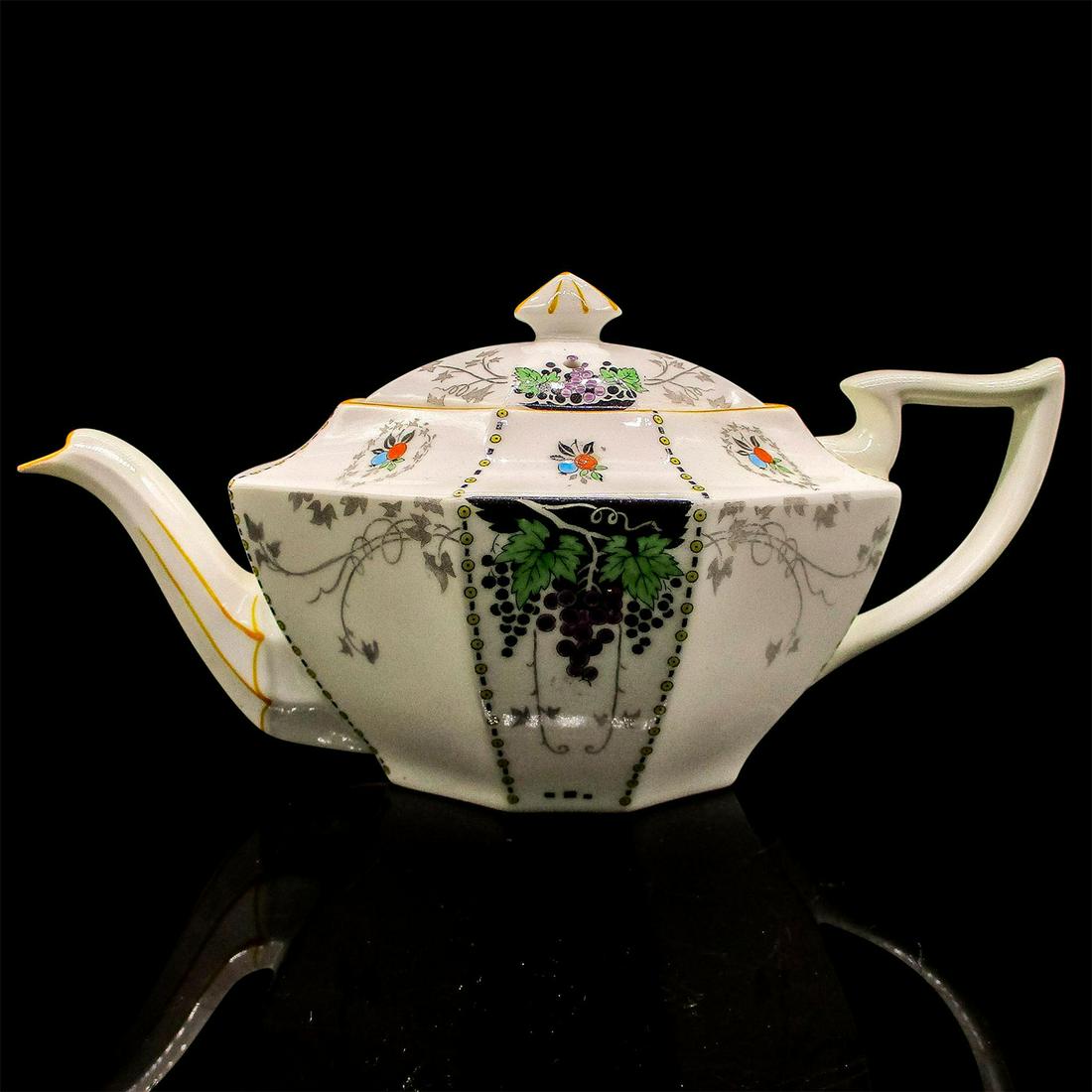 Shelley England Tea Pot, Queen Anne (1 of 3)