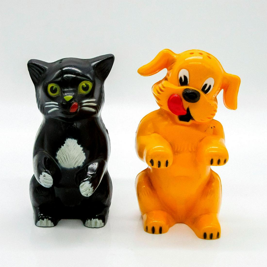 Vintage Black Cat and Yellow Dog Salt & Pepper Shaker Set (1 of 3)
