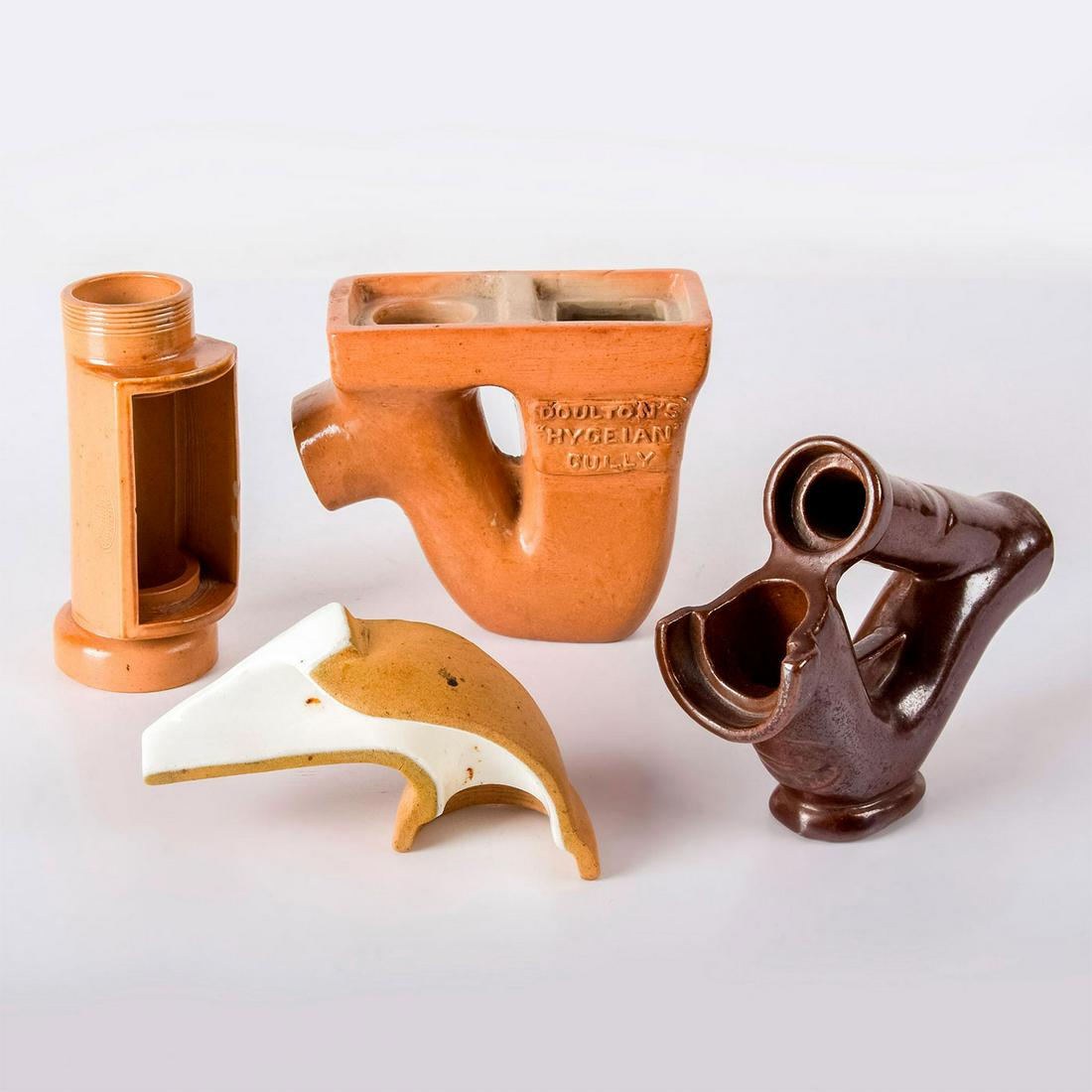 4 Doulton Lambeth Salesman Sample Plumbing Fixtures (1 of 4)