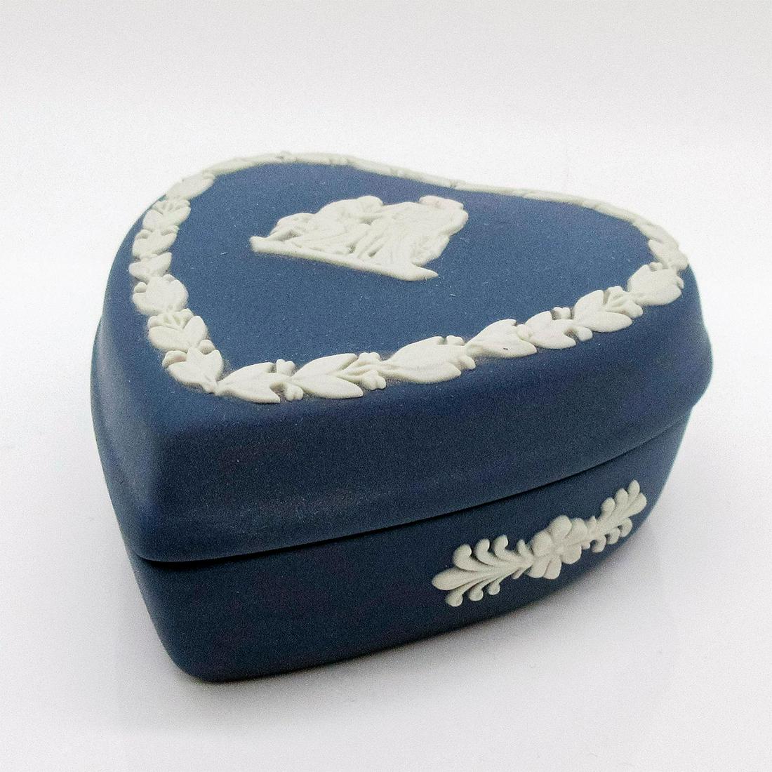 Wedgwood Jasperware Dark Blue Trinket Box, Small Heart (1 of 3)