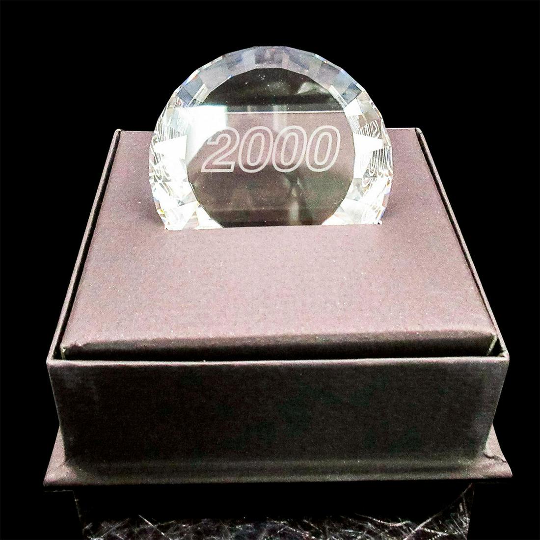 Swarovski, 2000 Paperweight (1 of 3)