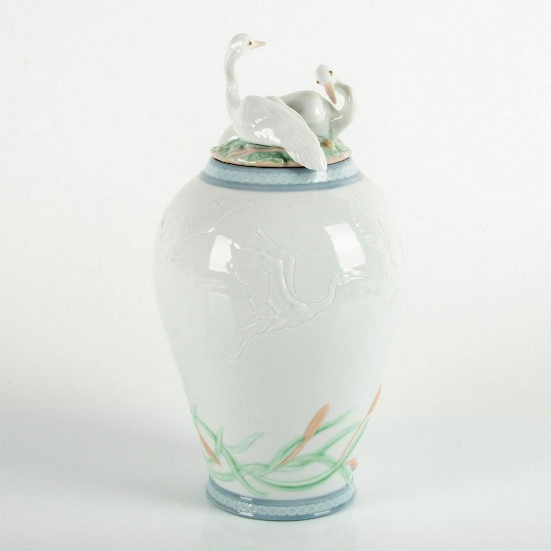 Heron's Realm Covered Vase 1006880 - Lladro Porcelain Figurine (1 of 6)