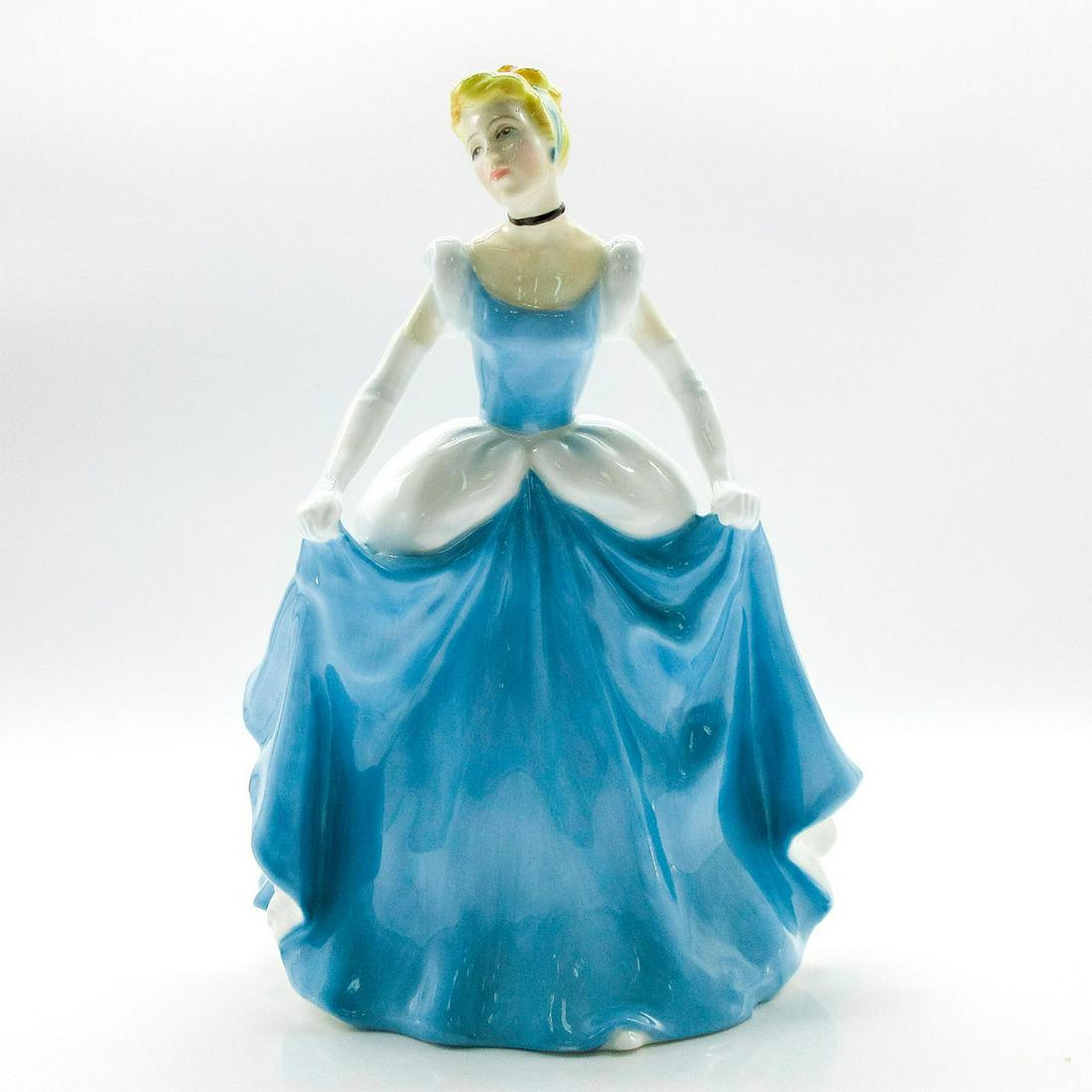 Cinderella HN3677 - Royal Doulton Figurine (1 of 5)