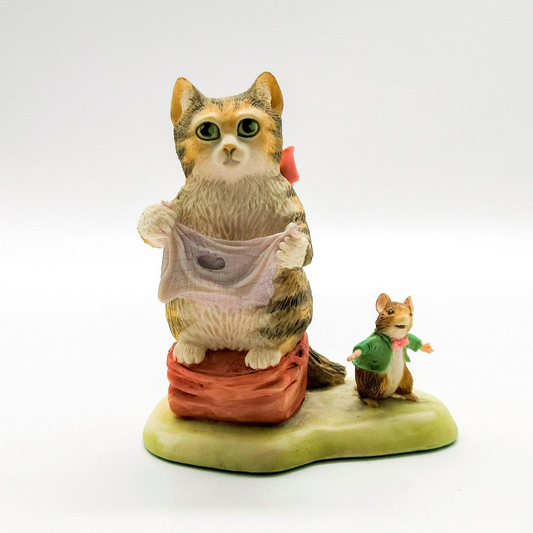 Vintage Frederick Warne & Co. Beatrix Potter Cat Figurine: Cute matte finish figure of a cat called Miss Moppet & The Mouse. Impressed marks on the side of a base and a sticker on the bottom. #Cats #Figurines Issued: 1988 Dimensions: 4"H Manufacturer: Beatrix