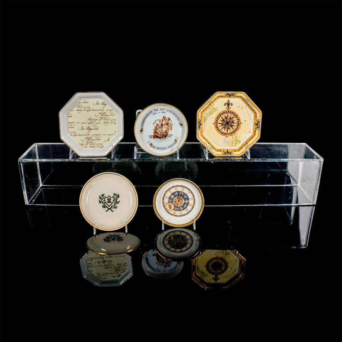 5pc Royal Doulton & Wedgwood Trinket Trays: Elegantly designed in various sizes and shapes. First tray is approximately 5" in diameter, Bone China in Atlas pattern with compass design, and Wedgwood backstamp, 1996. Second tray is 5" in diameter