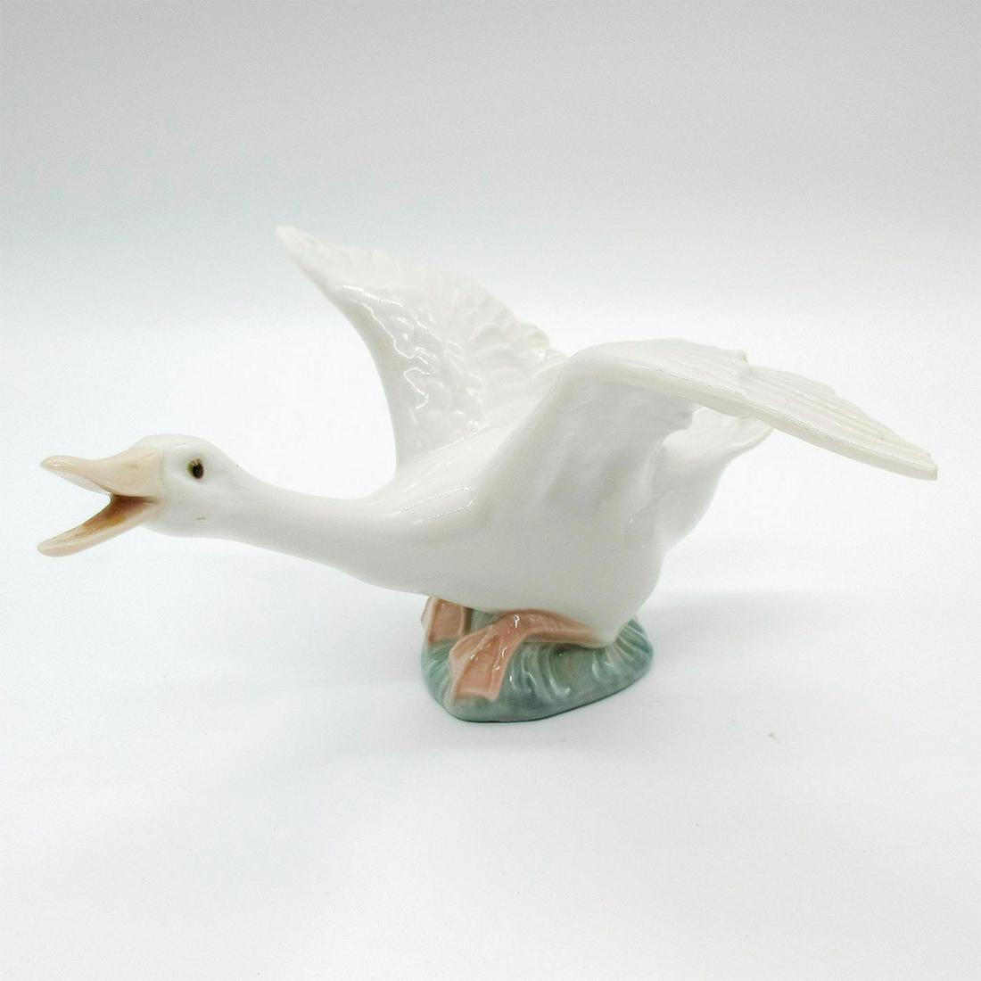 Duck Flying 1264 - Lladro Porcelain Figurine (1 of 4)