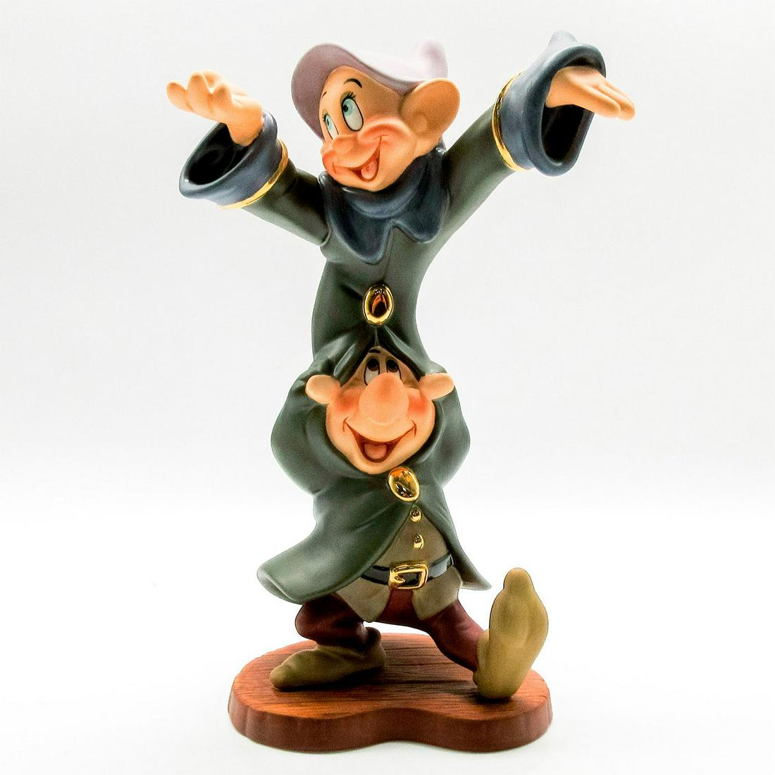 Dancing Partners Dopey & Sneezy - Walt Disney Classics Figurine (1 of 5)