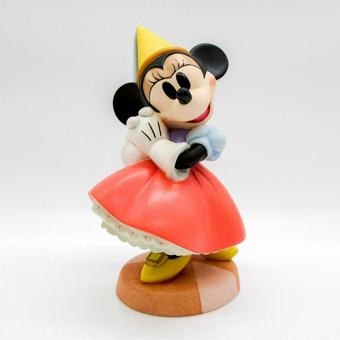 Minnie Mouse, Brave Little Tailor - Walt Disney Classics Figurine (1 of 6)