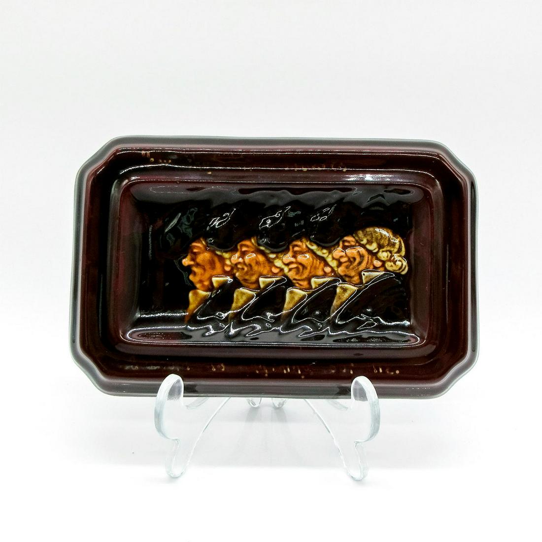 Ashtray, Four Heads - Royal Doulton Kingsware (1 of 3)