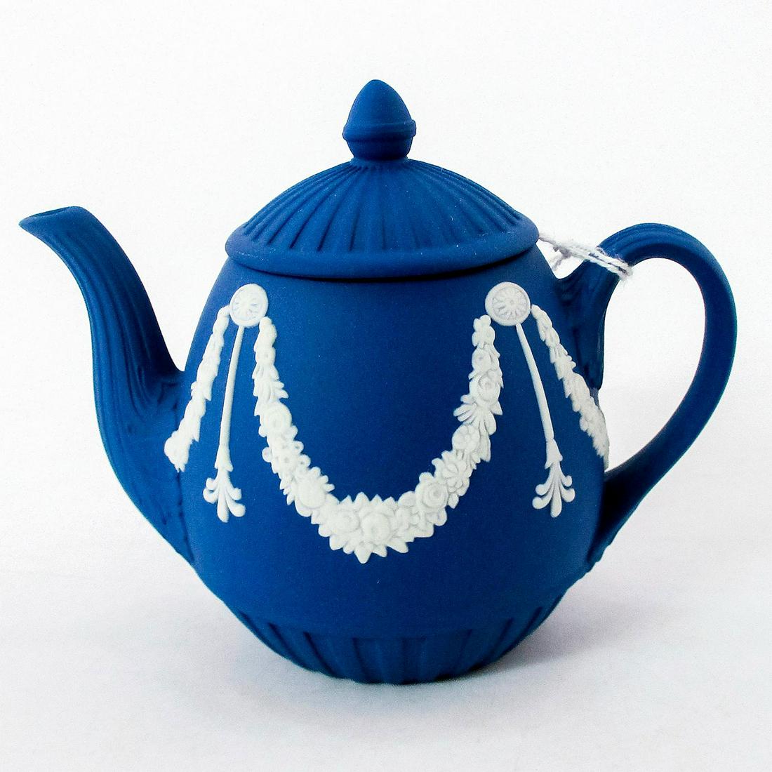 Wedgwood Saxon Blue Jasperware, Miniature Tea Pot with Lid (1 of 4)