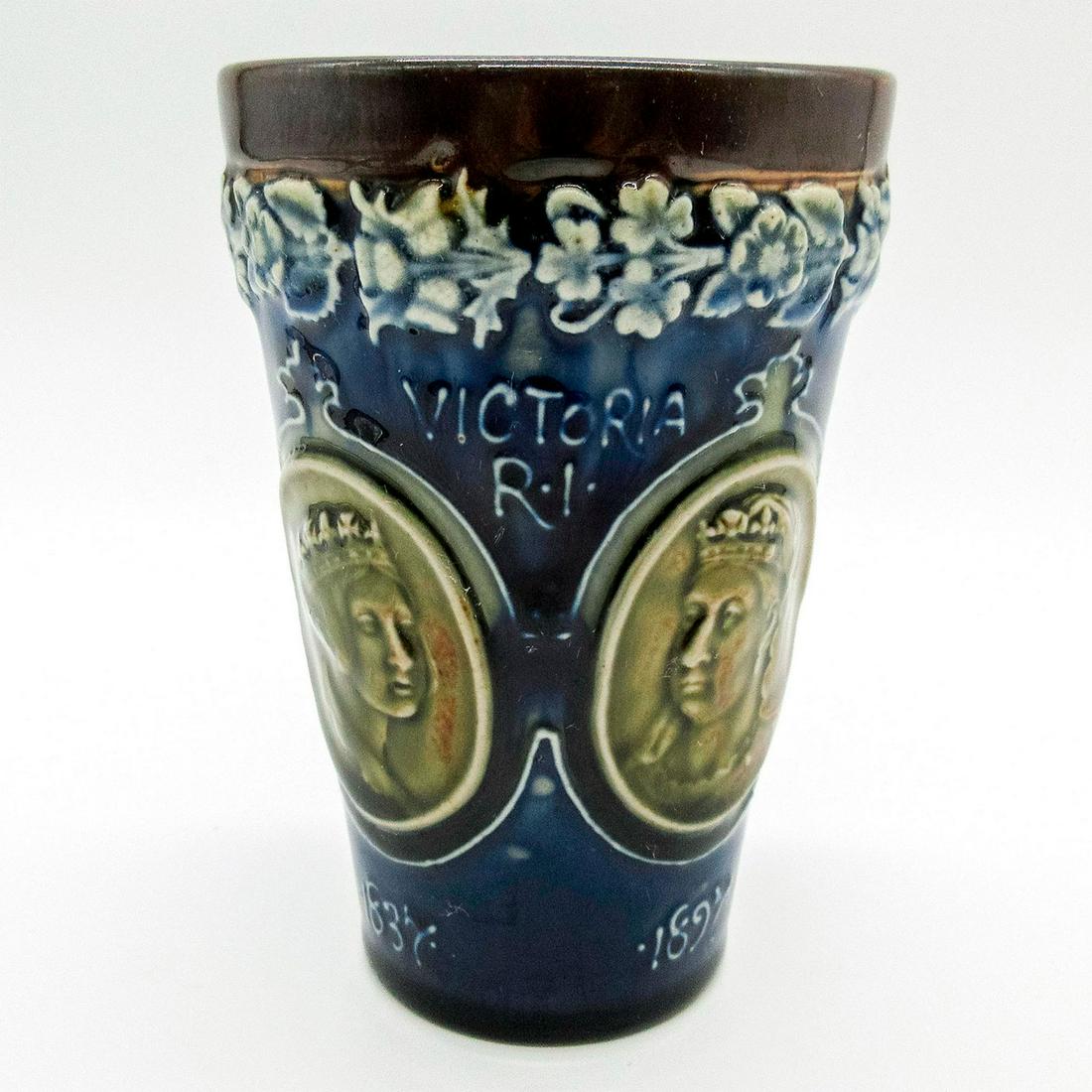 Doulton Lambeth Commemorative Beaker, Queen Victoria (1 of 5)