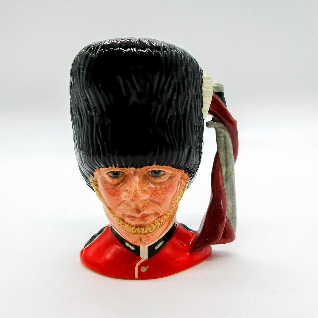 Guardsman D6771 - Small - Royal Doulton Character Jug (1 of 6)