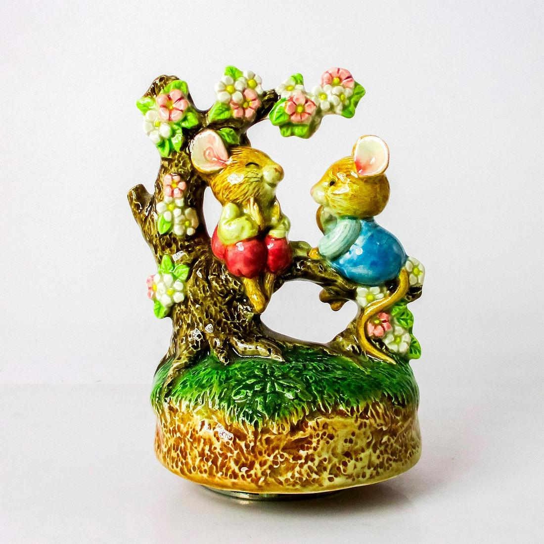 Otagiri Gibson Greetings Music Box, You Are My Sunshine: Glossy finish. Depicts two mice sitting in a flowering tree. Hand painted. Gibson Greetings backstamp. Otagiri factory stickers. Plays tune "You Are My Sunshine."#GibsonGreetings #Otagiri #Mus