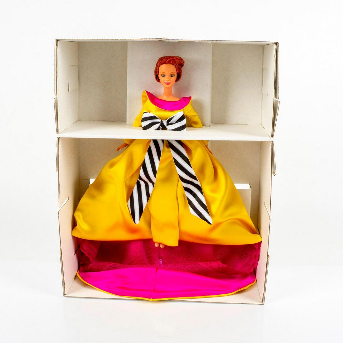 Vintage Mattel Barbie Doll, Bill Blass: Limited edition. In original box, unopened. #17040. Original box included. Dimensions of box: 15"L x 12"W x 5.75"H. #Barbie #Mattel #BarbieCollection Issued: 1996 Dimensions: 15"H Manufact