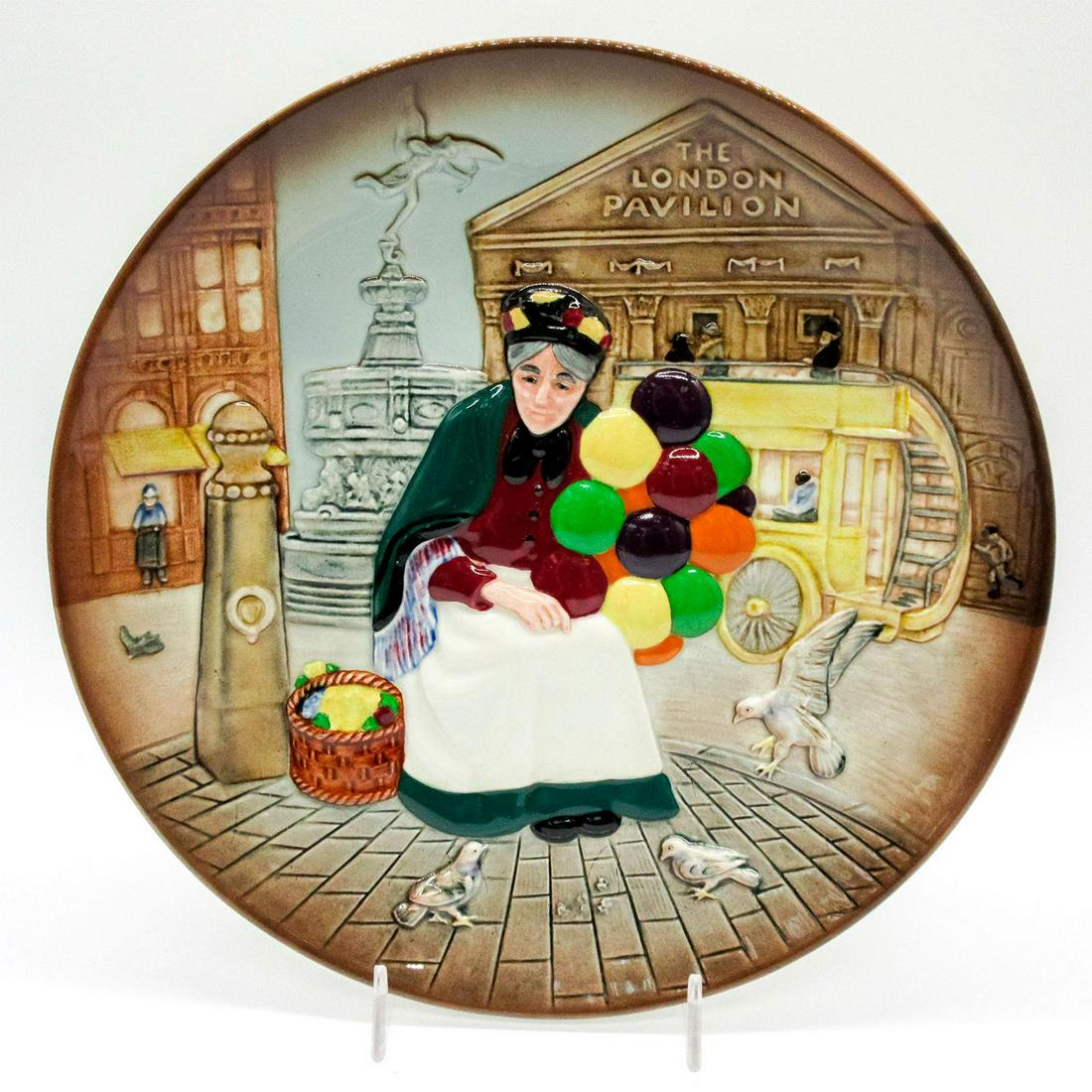 Royal Doulton Decorative Plate, The Old Balloon Lady D6649 (1 of 3)
