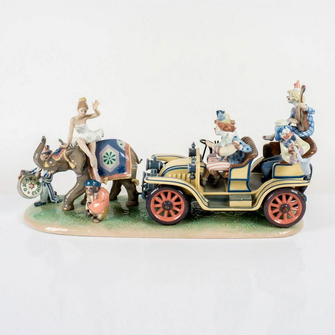 Lladro Figurine, Circus Parade 1001609 (1 of 13)