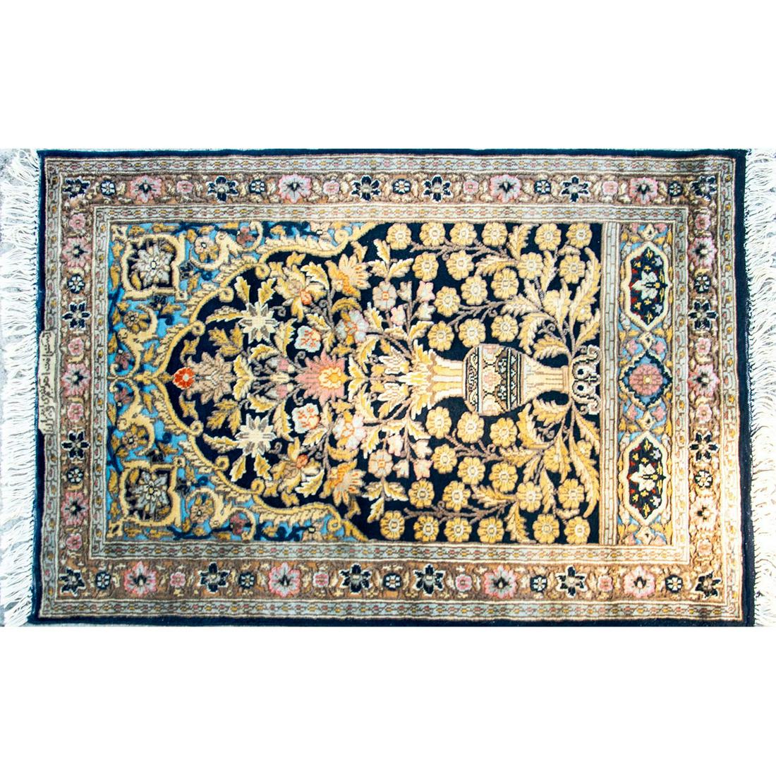 Vintage Middle Eastern Decorative Floral Rug (1 of 5)