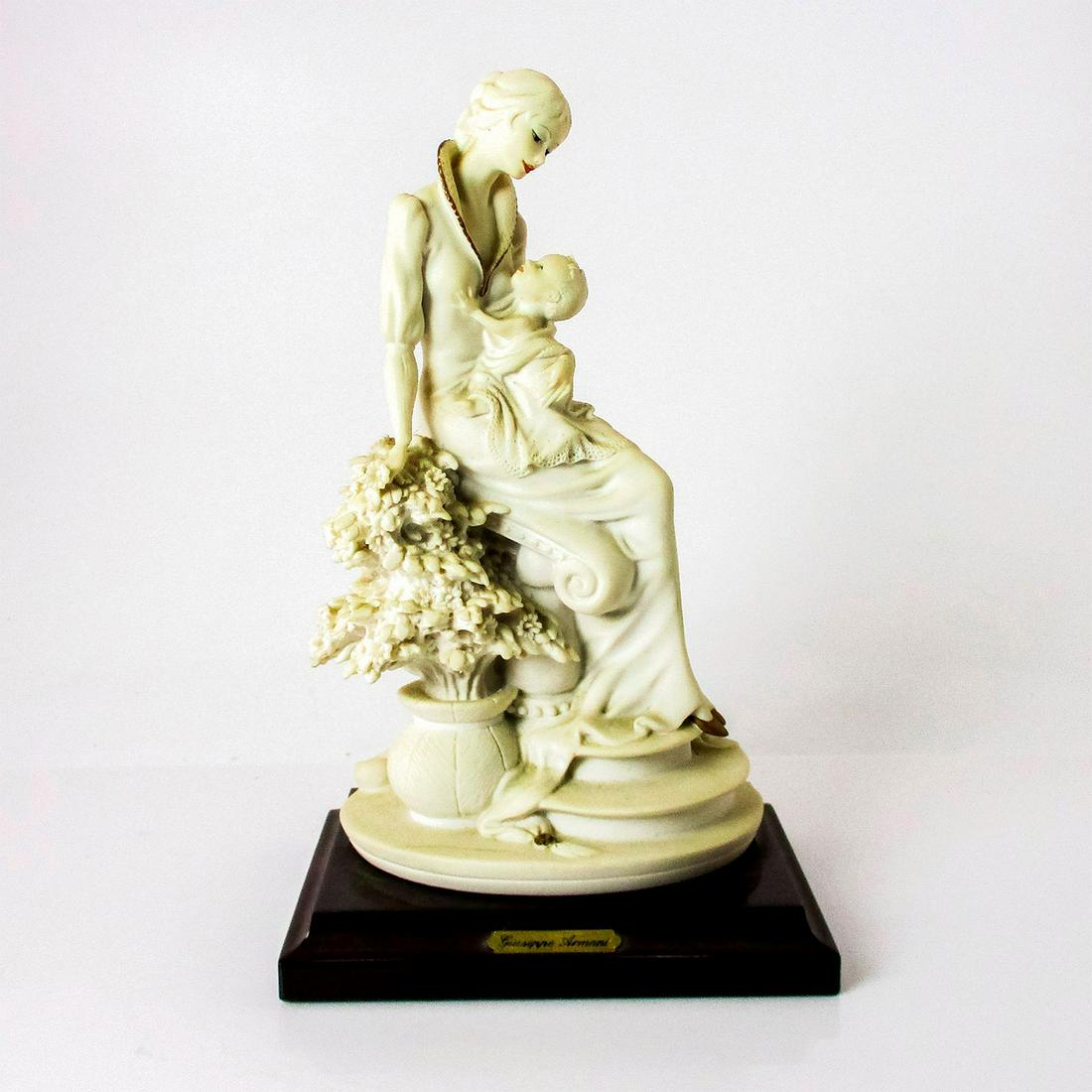Giuseppe Armani Figurine, Mother and Baby (1 of 4)