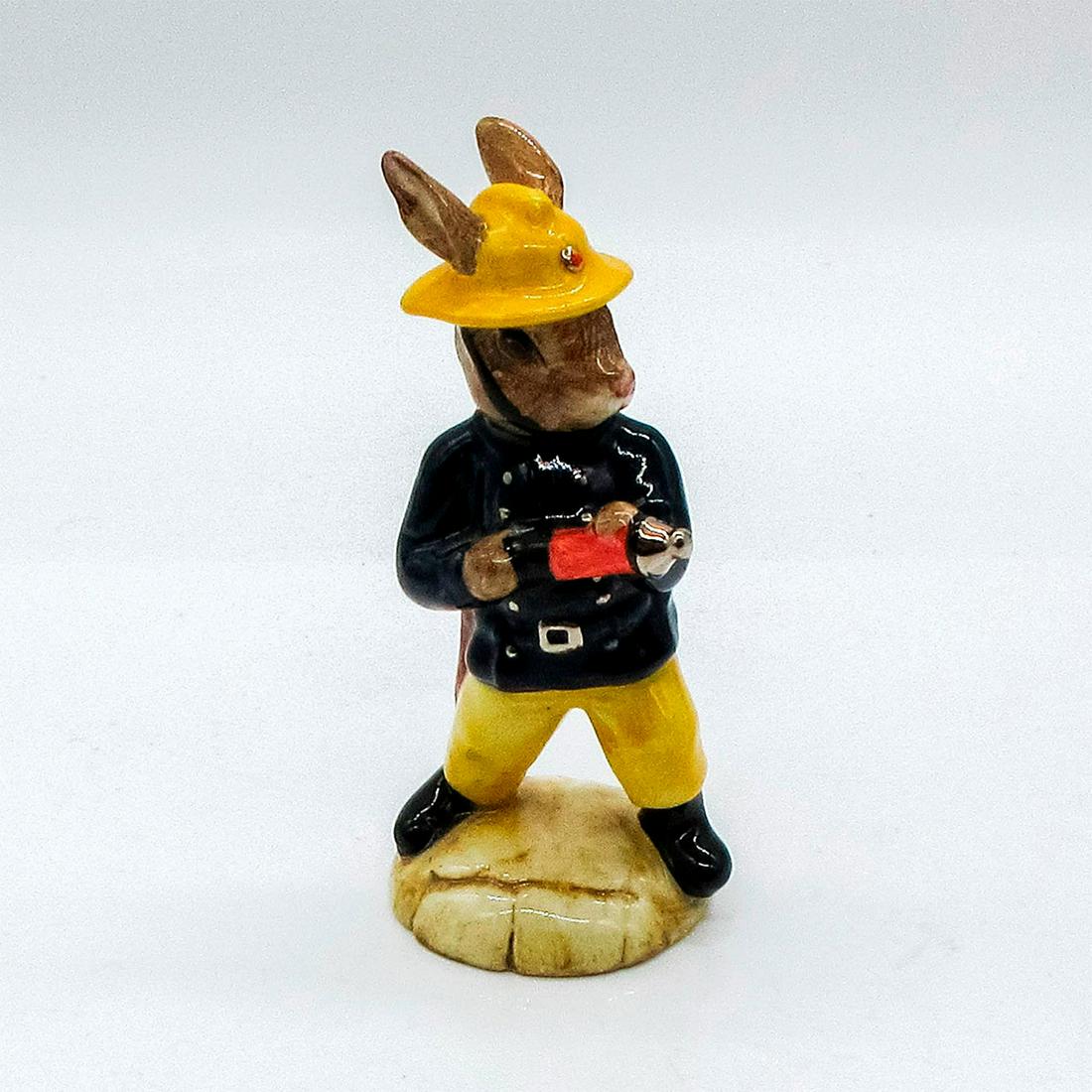 Fireman DB75 - Royal Doulton Bunnykins (1 of 5)