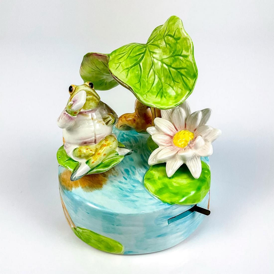 Vintage Schmid Musical Rotating Figurine, Mr. Jeremy Fisher: Beatrix Potter Collection. Musical Collectibles. Plays "Lazy River" tune. F. Warne & Co. and Schmid backstamps. This item has no reserve. Dimensions: 5" H Manufacturer: Schmid Country of O