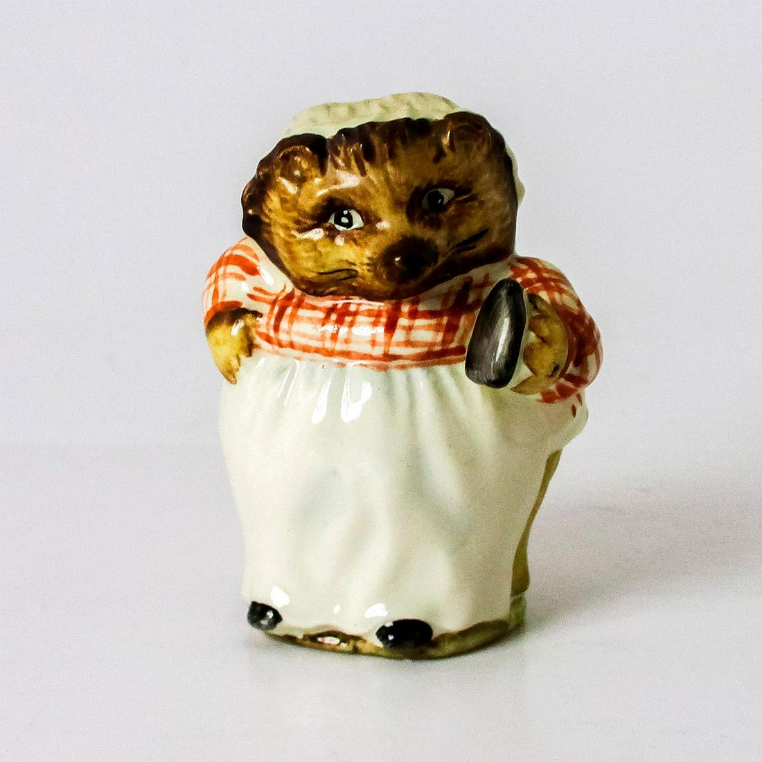 Mrs Tiggy Winkle - Beatrix Potter Figurine: Glossy finish. In white, brown, red, tan, black, and light blue coloration. Beswick and F. Warne & Co. Ltd. backstamps. #Beswick #BeatrixPotter Issued: 20th c. Dimensions: 3.25" H Manufacturer: Beswic