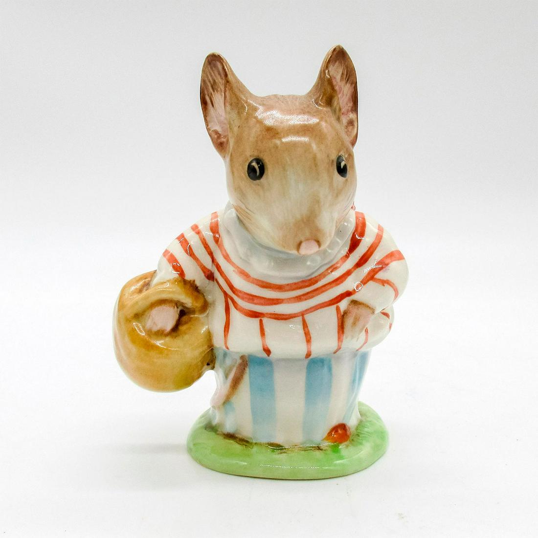 Mrs. Tittlemouse - Beatrix Potter Figurine: Porcelain brown mouse dressed in red and blue striped outfit carrying a basket. Beswick backstamp. This item has no reserve. Issued: 20th c. Dimensions: 3.25" H Manufacturer: Beswick Country of Origin