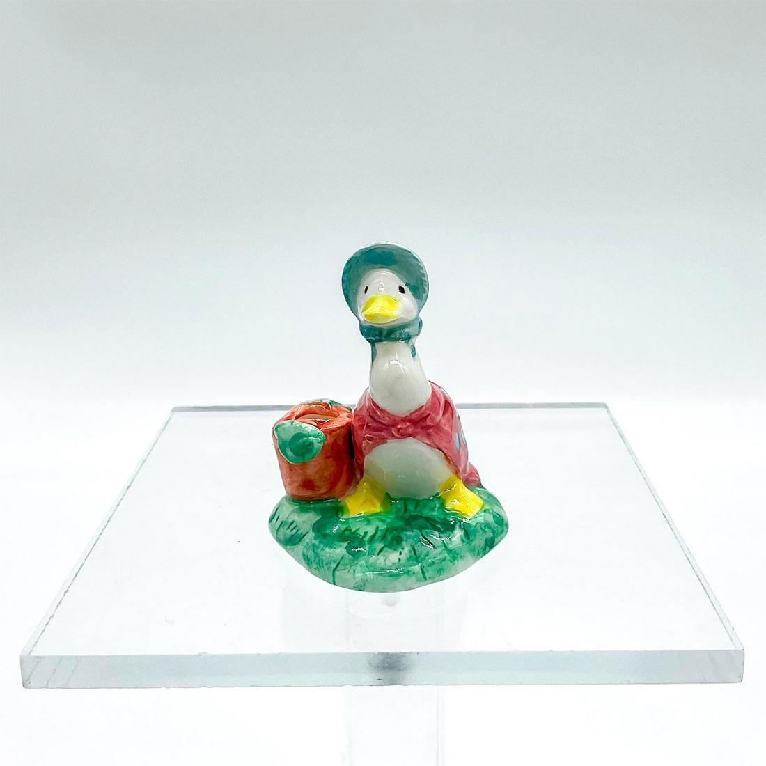 Schmid Beatrix Potter Figurine, Miniature Jemima Puddleduck: Miniature Jemima Puddleduck decorated in glossy finish. Schmid and F Warne & Co. backstamp and label. This item has no reserve. Issued: 1993 Dimensions: 2.25" H Manufacturer: Schmid Country of Origin: