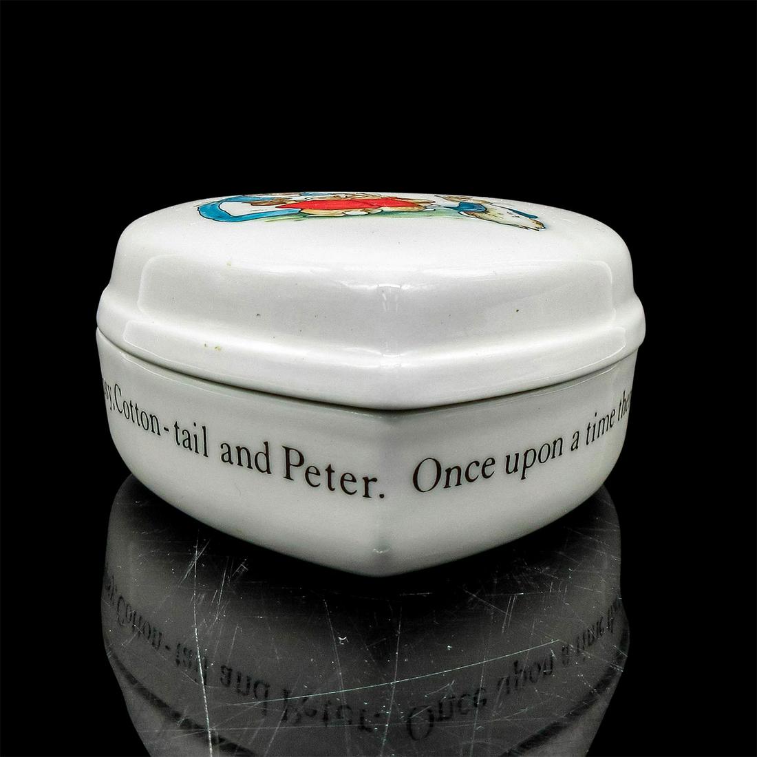 Wedgwood Etruria Trinket Dish, Beatrix Potter, Mrs. Rabbit (1 of 5)