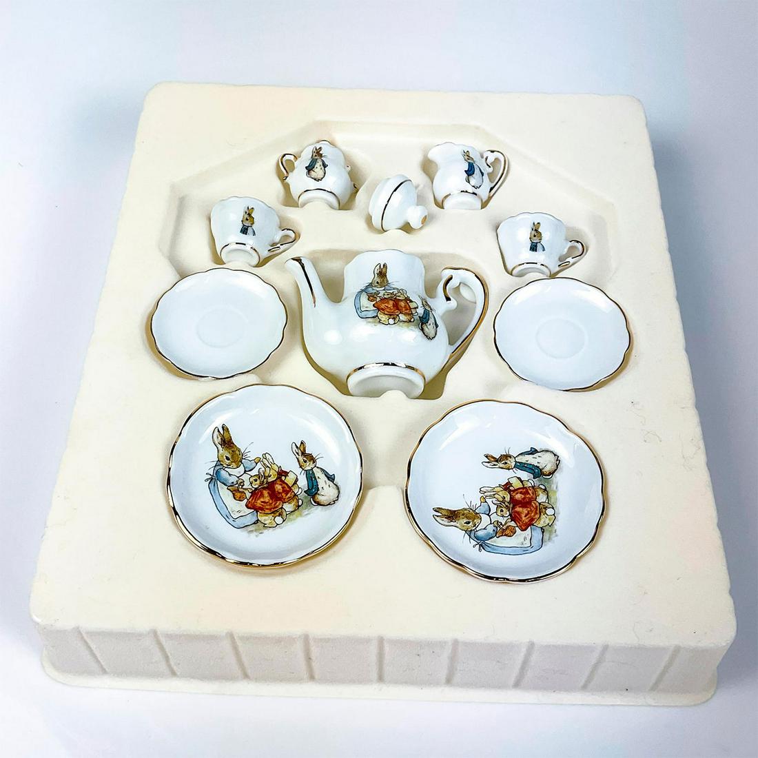 Reutter Porzellan Beatrix Potter, Miniature Tea Set (1 of 2)